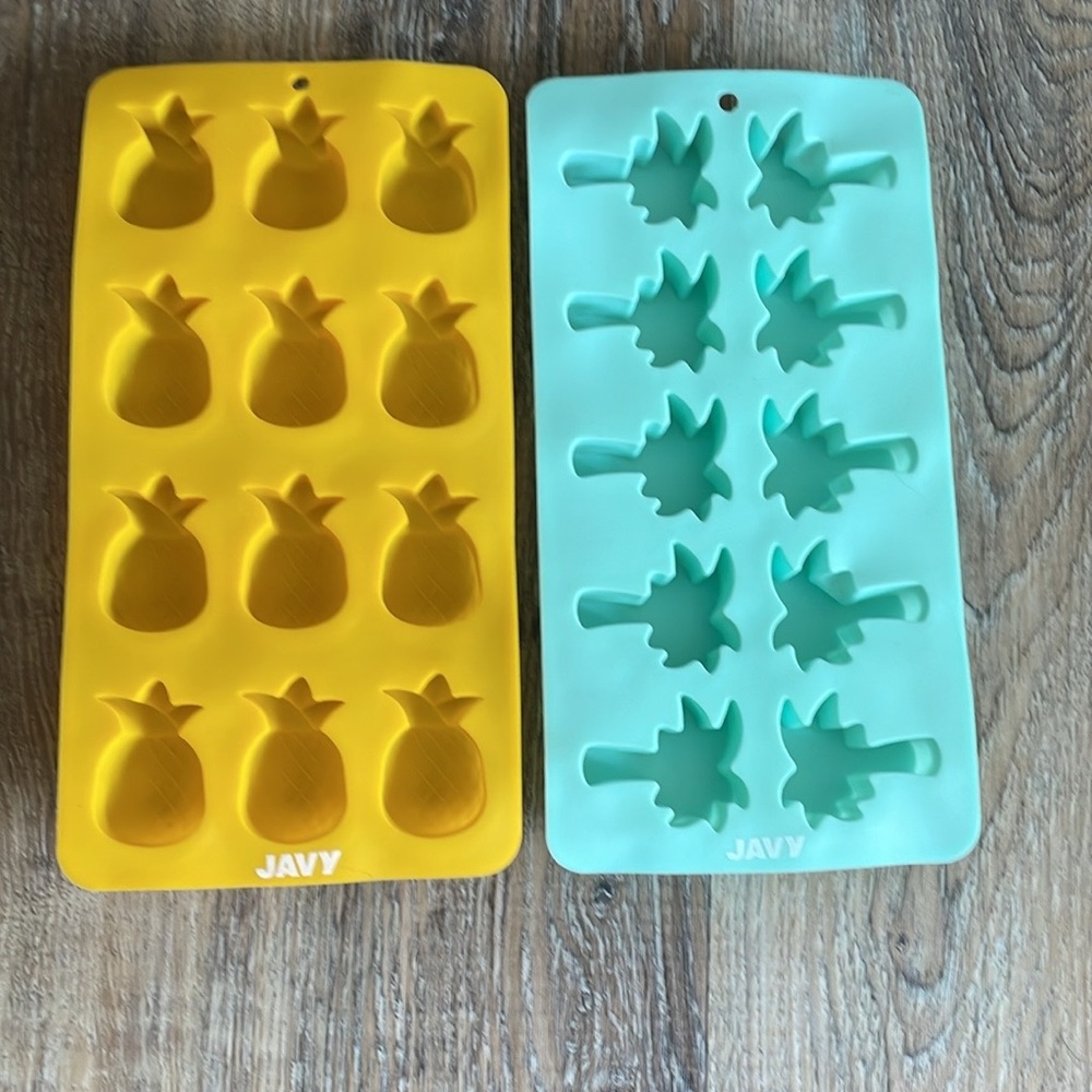 Javy Silicone Ice Cube Trays - Pineapple and Palm tree. Molds.
